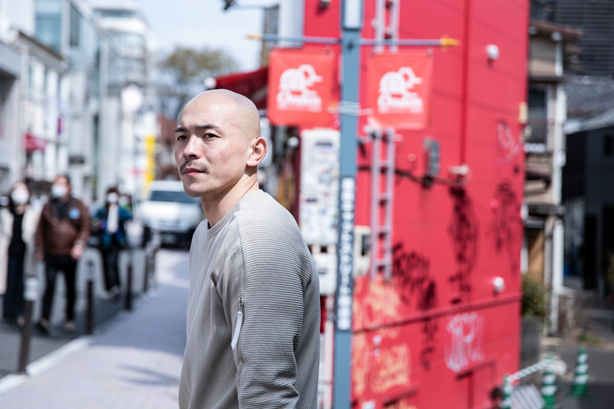 やってみよう で飛び込んだら きっと世界が変わる 薄毛を個性にする男たちのスタイルカタログ Nohairs